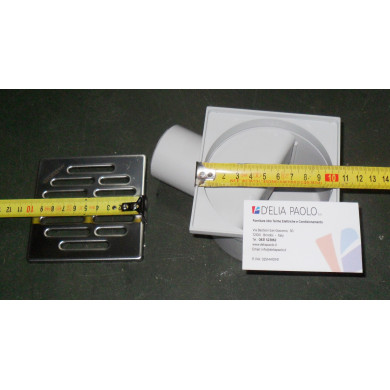 CHIUSINO SIFONATO 10.5 X 10.5 DA 50 LATERALE INOX